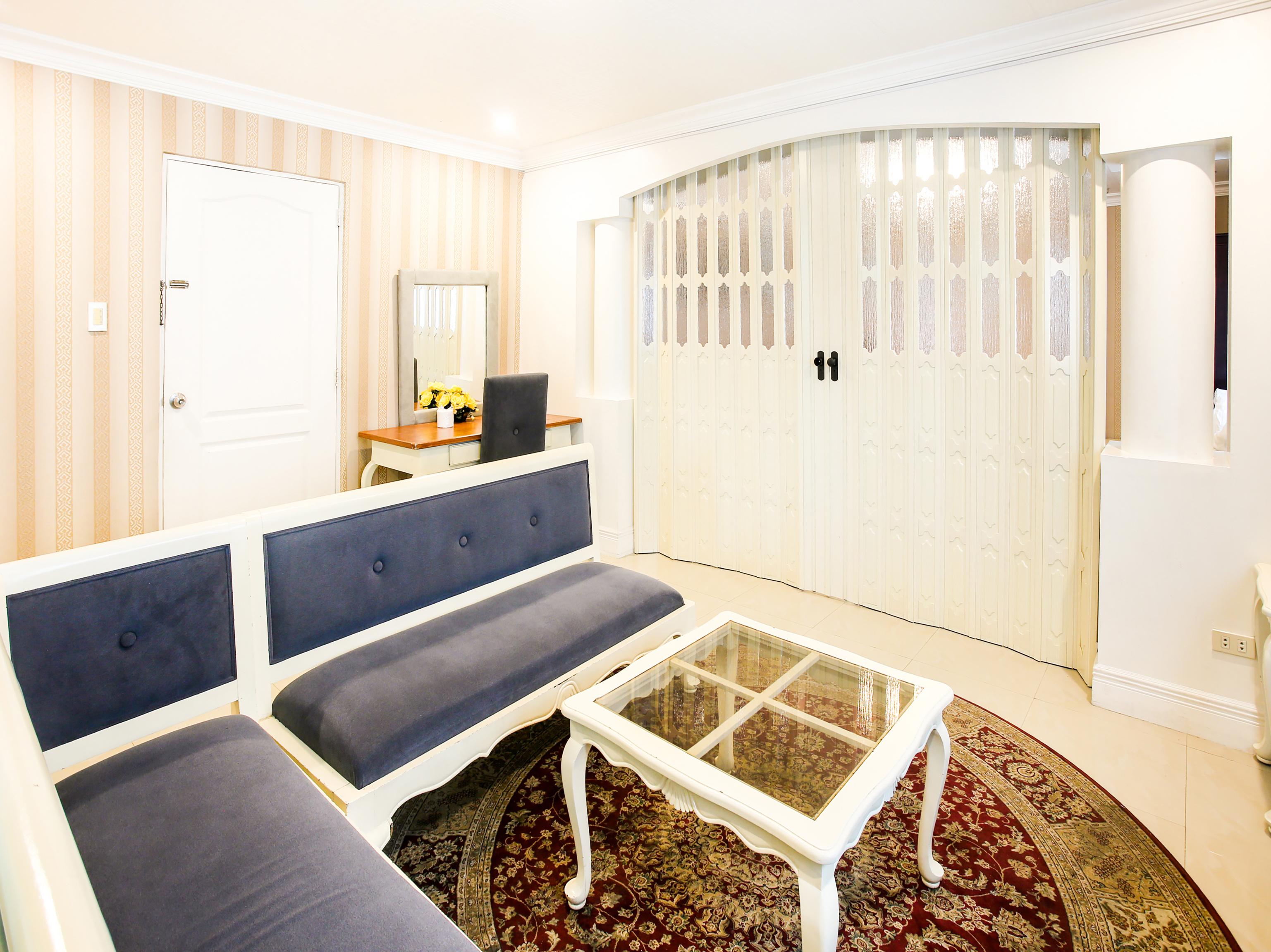 Hotel Euroasia By Bluebookers Angeles Zewnętrze zdjęcie