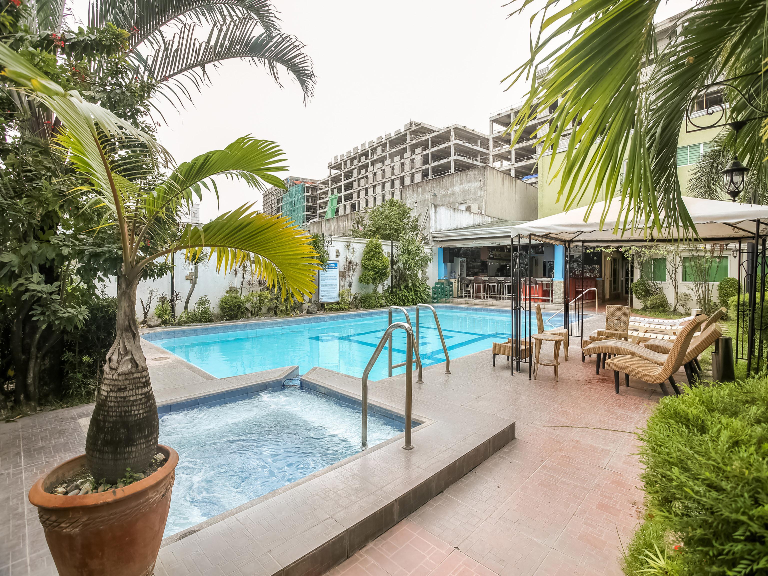 Hotel Euroasia By Bluebookers Angeles Zewnętrze zdjęcie