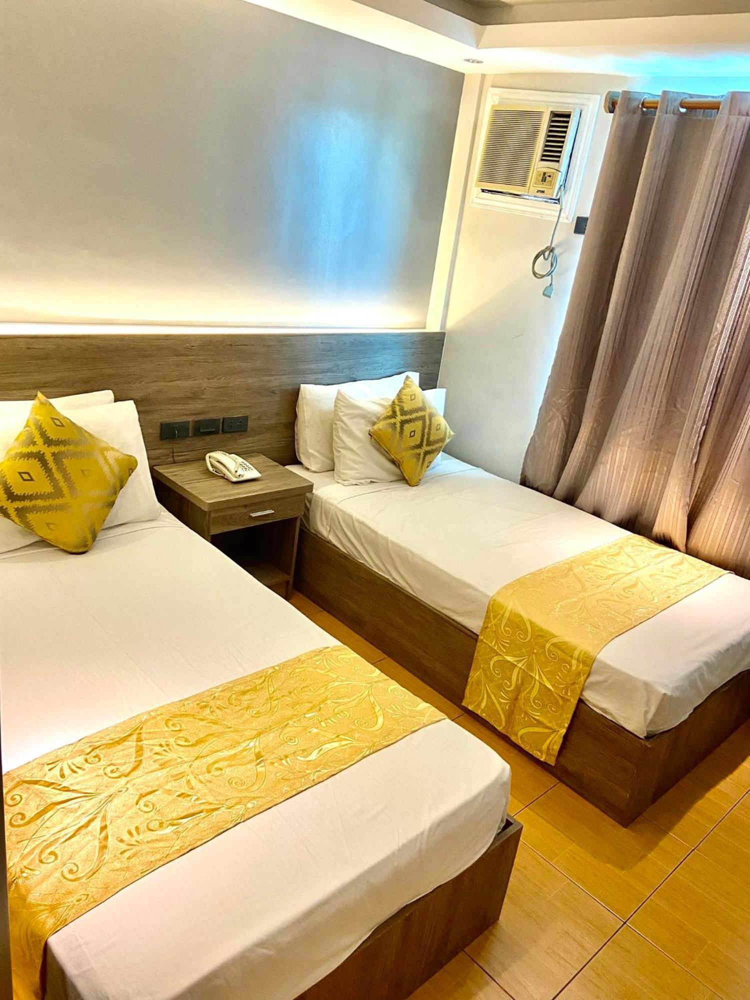 Hotel Euroasia By Bluebookers Angeles Zewnętrze zdjęcie