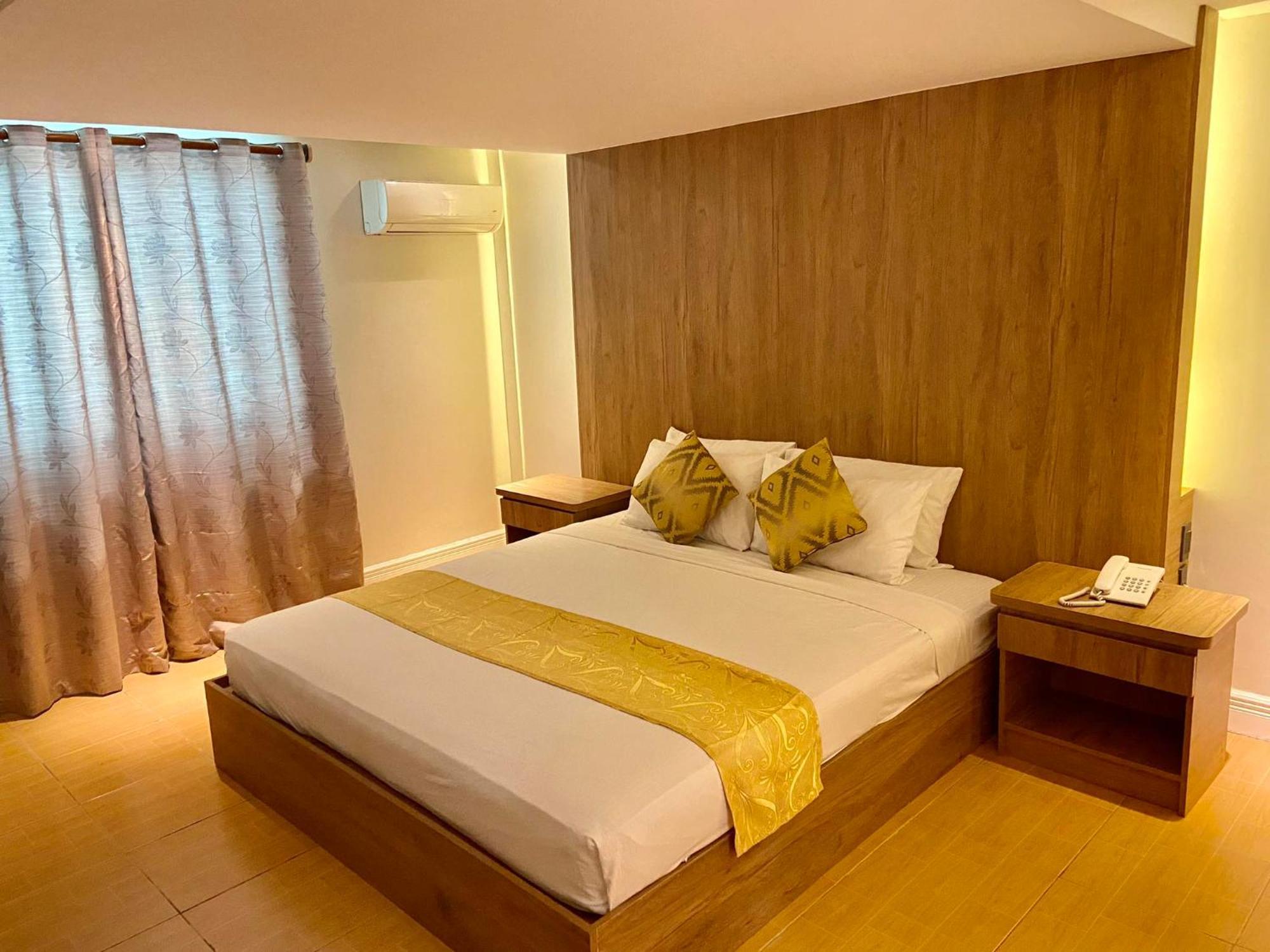 Hotel Euroasia By Bluebookers Angeles Zewnętrze zdjęcie
